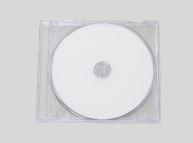 5ミリと10ミリのケースが選べる。ジャケットなどの印刷物も挿入可。